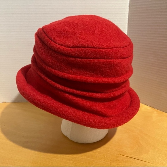 Vtg Scala Womens One Size Hat Red 100% Wool Felt 3D Cloche Bucket CHIC main image 4